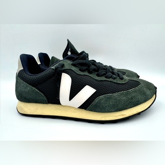 Veja RIO BRANCO II
ALVEOMESH BLACK
WHITE 39/8 - Picture 4 of 8